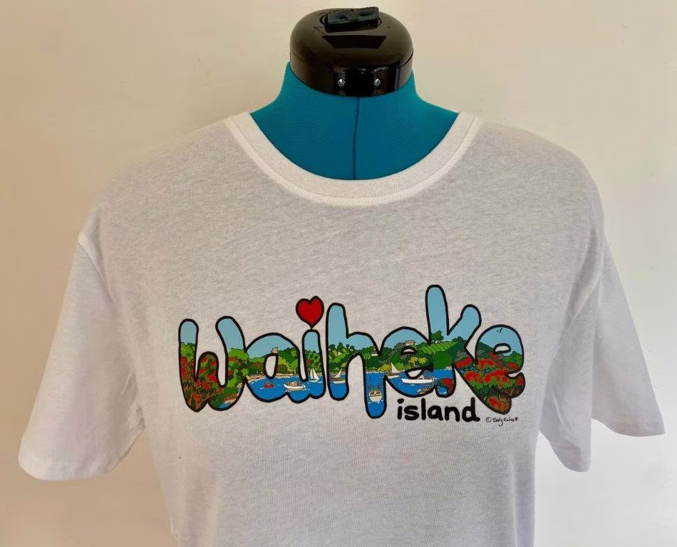 T-Shirt: Waiheke Pohutukawa
